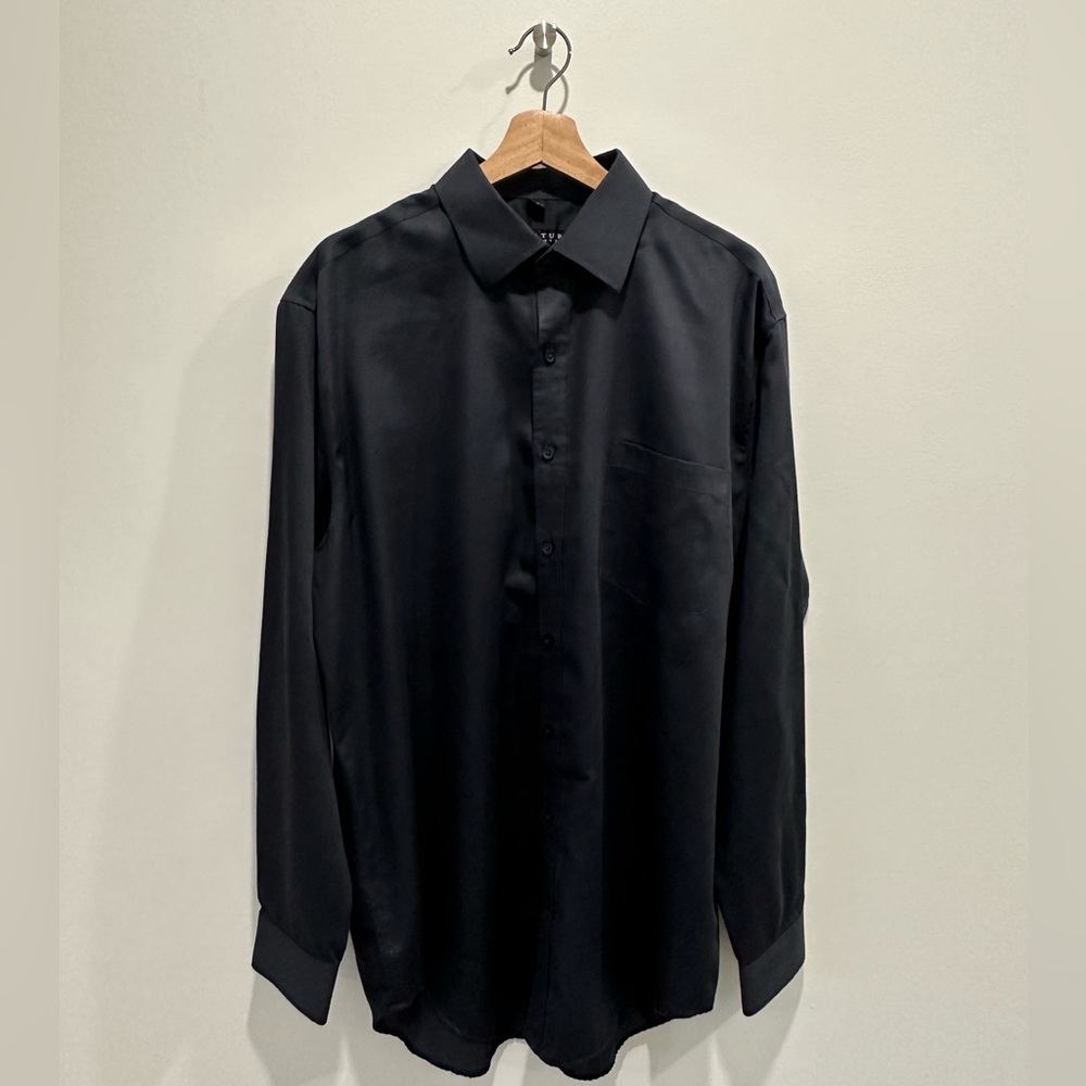 Men’s Dress Shirt Size 17 37/38 Signature Carrington